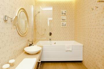 Фото номера Комфорт Гостиница Best Western Plus СПАССКАЯ г. Тюмень 6